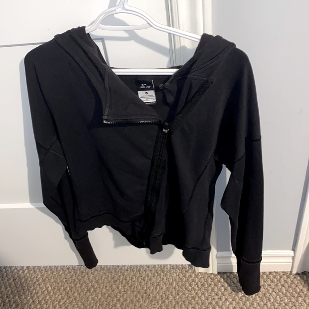 Nike Dri-Fit sweater, barely worn in perfect condition